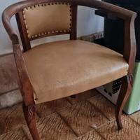 numero 2 sedie in buono stato 