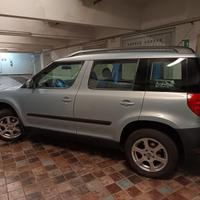 SKODA YETI 4X4 2000cc GANCIO TRAINO