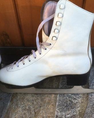 pattini artistica da ghiaccio ed a rotelle