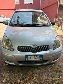 Toyota yaris 2004