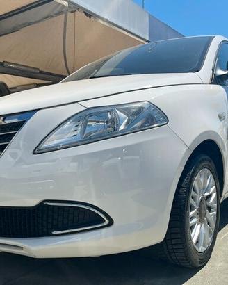 LANCIA YPSILON 1,2 GPL CASA MADRE REVISIONATO FINE