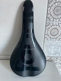 Fabric sella bici Scoop Pro team Shallow carbonio