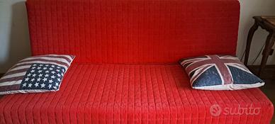 Divano letto IKEA 3 posti + copridivano e cuscini