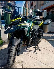 Benelli trk 702x 