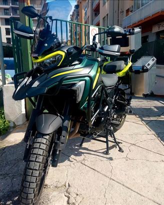 Benelli trk 702x 