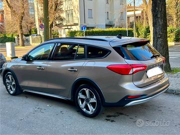 Ford focus active sw autom