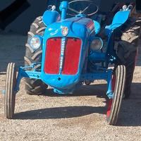 Trattore Fordson dexta 30 cavalli