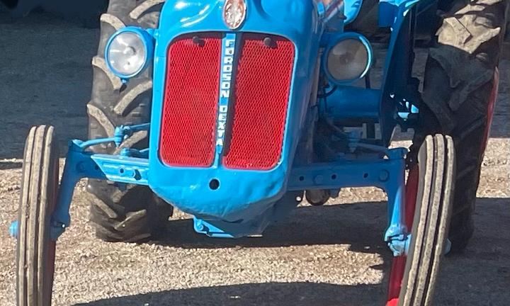 Trattore Fordson dexta 30 cavalli