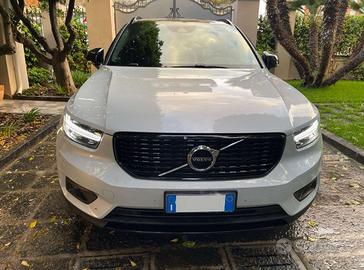 Volvo XC40 T4 Recharge R-design