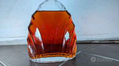 Bottiglia da olio profumato antica