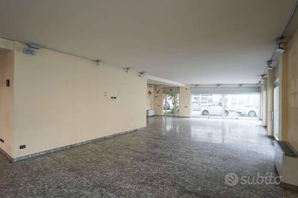 Immobile di 208 m² con 1 locale a Bergamo - Vista 5