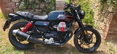 MOTO GUZZI V7 STONE