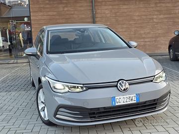 Volkswagen Golf 8 2.0tdi 150cv automatico