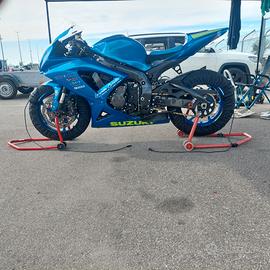 Suzuki Gsx R 750 k8 (2009) Pista+ Pezzi Originali