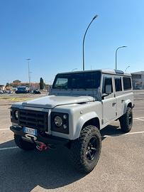 Land rover defender 110