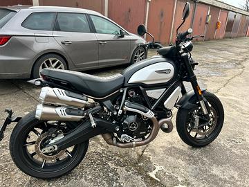 Scrambler 1100 dark pro