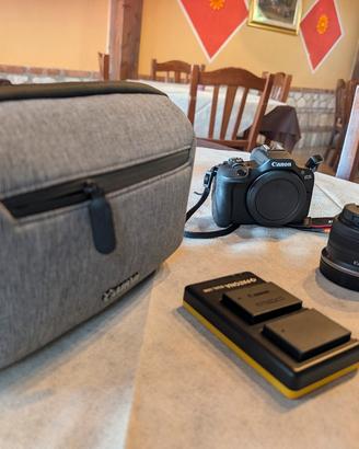 Canon EOS r100 + 18-45 + borsa  + batteria agg.