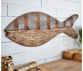 pesce in legno