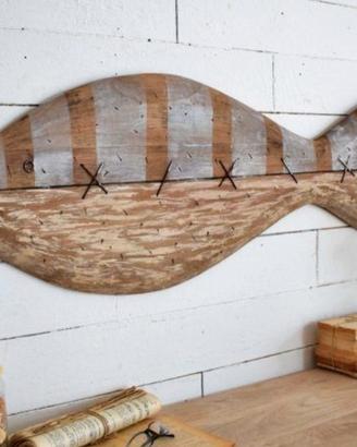 pesce in legno