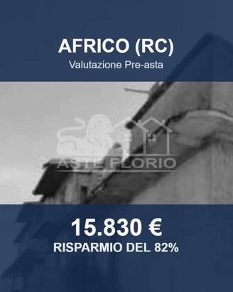 Immobile in asta di 214 m² con più di 5 locali a A