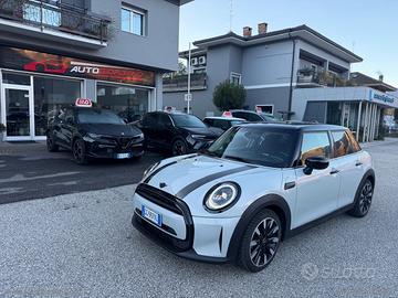 MINI Mini Cooper Classic 5 porte