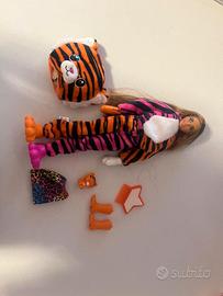 Bambola tigre_CUTIE REVEAL EDITION