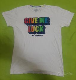 T-shirt Pull&Bear bianca con scritta