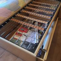 Due letti contenitori