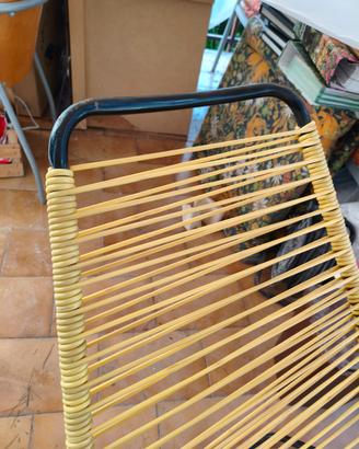 sedia anni 60 in ferro e legamento plastica dura