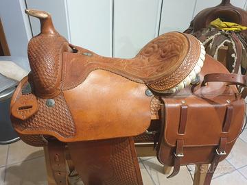 Sella americana  con borse in cuoio