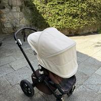 Passeggjno Bugaboo con carrozzina