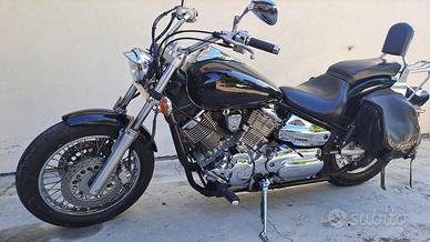 Yamaha XVS Drag Star 1100 Custom