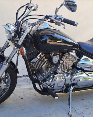 Yamaha XVS Drag Star 1100 Custom
