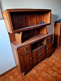 Armadio antico in legno 