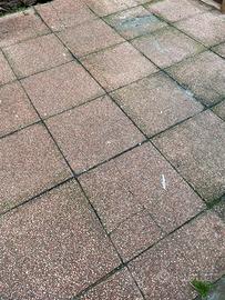 Pavimento in sasso lavato rosa