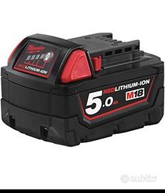 caricabatterie e batteria milwaukee 