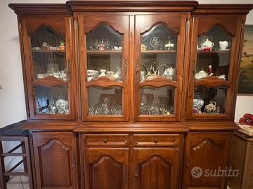 Elegante Credenza Vetrina a 4 Ante