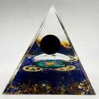 Piramide Orgonite Tormalina Nera Quarzo Blu