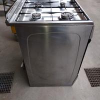 cucina con forno elettrico 