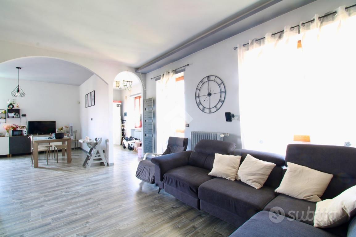 4 LOCALI A SANTENA - Vista 2