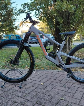 Santa Cruz NOMAD 6 C KIT S 2023 - taglia M