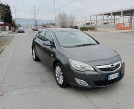 OPEL Astra J - 2012