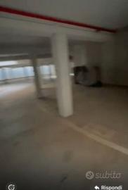 Cagliari Grande Autorimessa con parcheggi\cantine