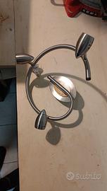 lampadario a tre faretti