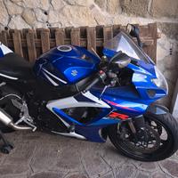 Suzuki GSX R 750