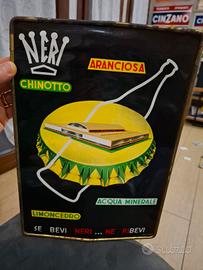 cartonato pubblicitario chinotto neri 