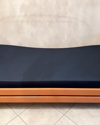 Letto ospedaliero elettrico in legno con ruote