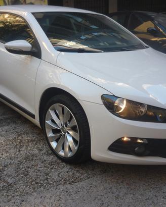 Volkswagen Scirocco 2.0 TDI 140CV DPF DSG