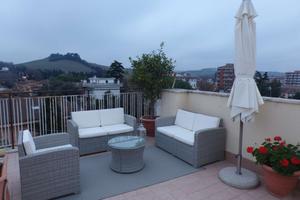 Appartamento con terrazzo a Castelferretti