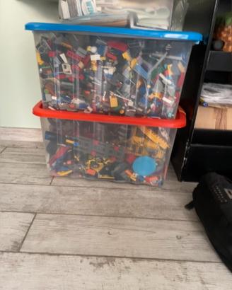 LEGO.
